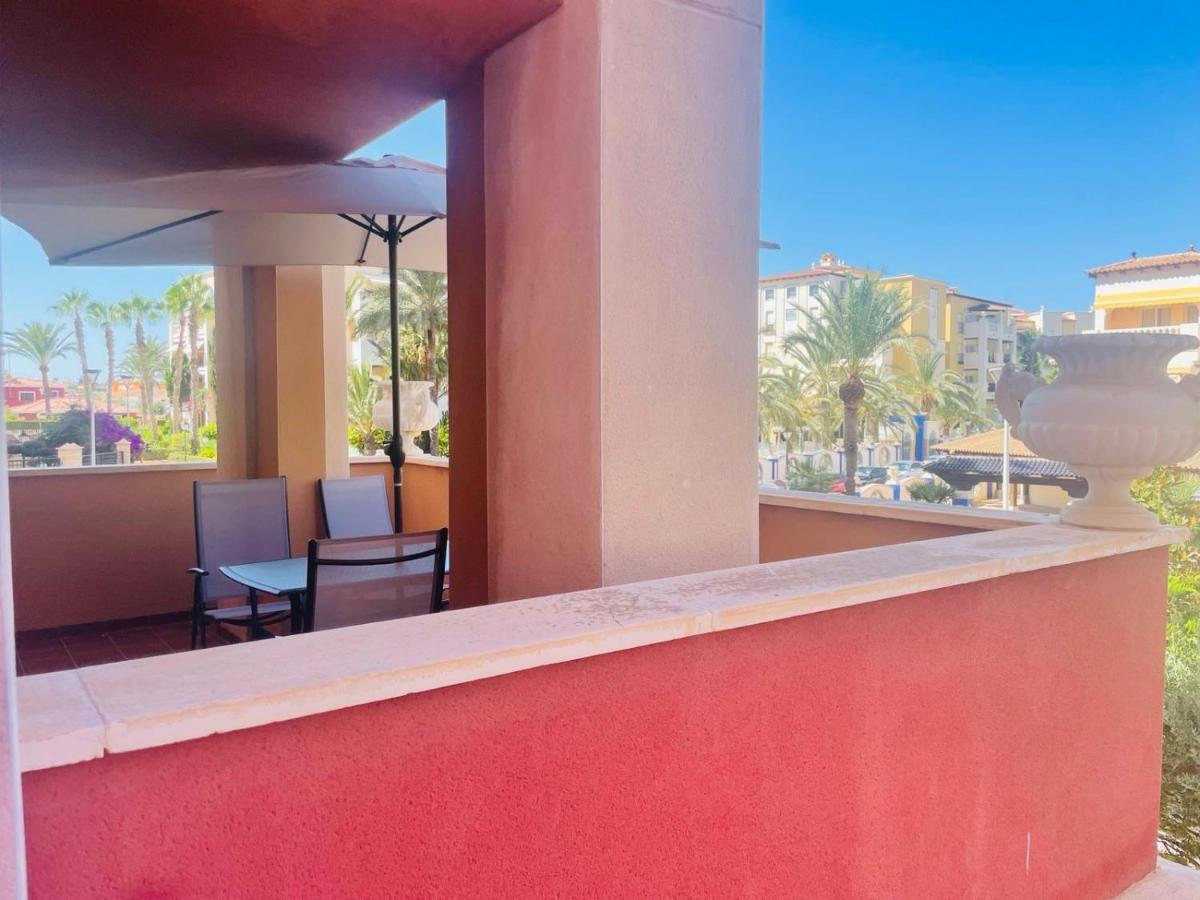 Beach Apartament In Torrevieja Extérieur photo